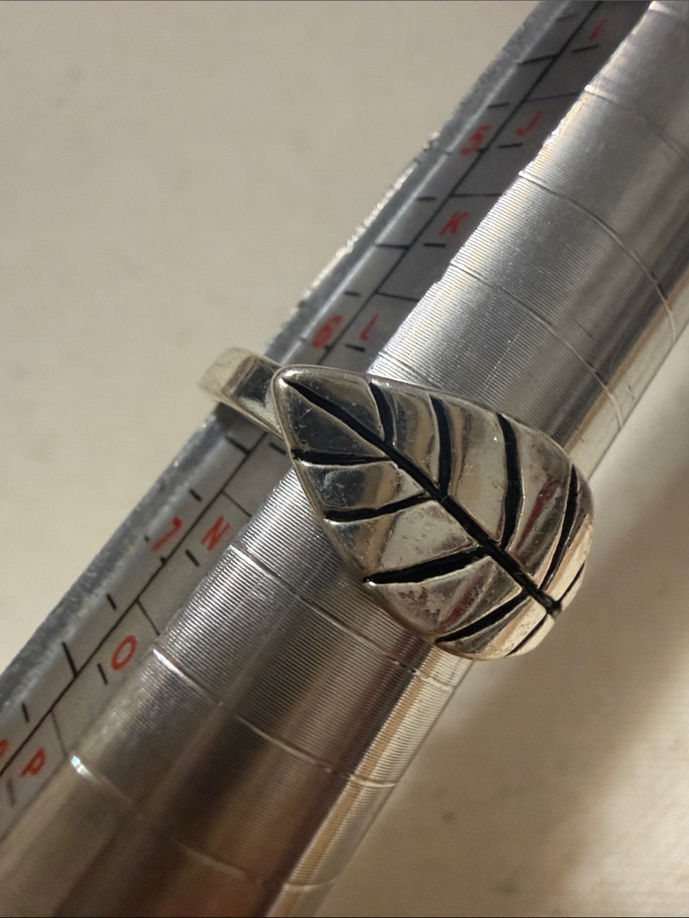 Sterling Silver 925 Leaf Sculpted Ring “Live Simply” Engraved size 6.5 - Picture 3 of 11